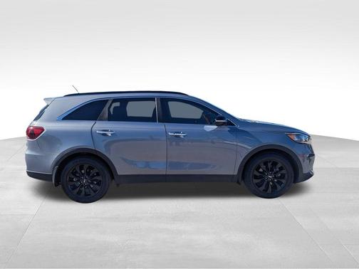 2020 Kia Sorento S