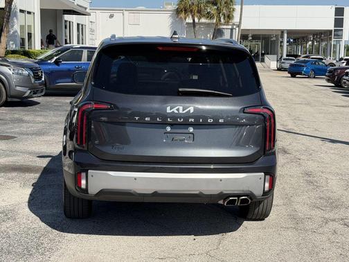 Gravity Gray 2024 Kia Telluride EX