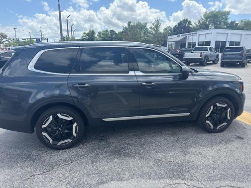 2024 Kia Telluride EX