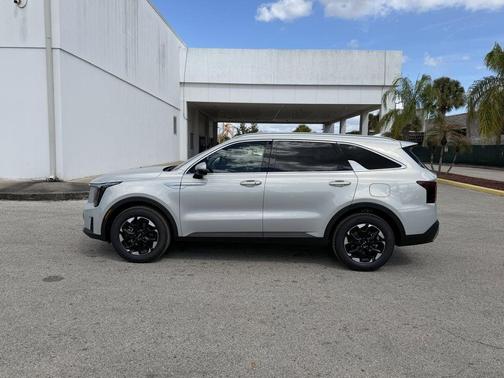 2026 Kia Sorento SX