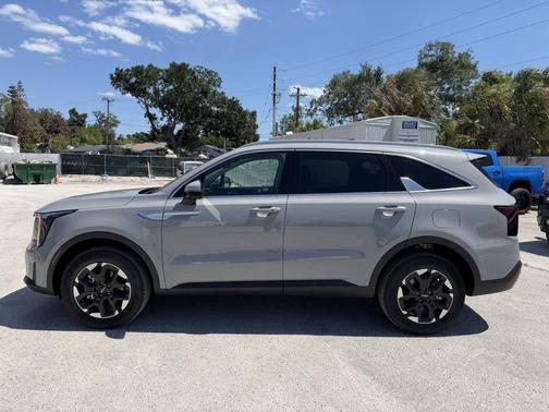 Wolf Gray 2026 Kia Sorento S