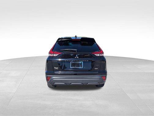 2023 Mitsubishi Eclipse Cross LE