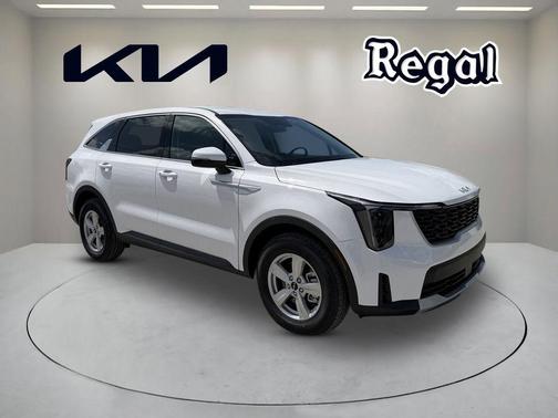Glacial White Pearl 2026 Kia Sorento LX