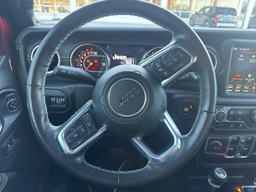 2021 Jeep Gladiator Overland