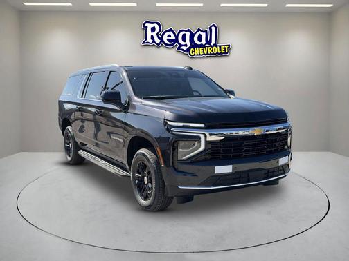 Dark Ash Metallic 2026 Chevrolet Suburban LS