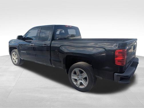 2017 Chevrolet Silverado 1500 Custom