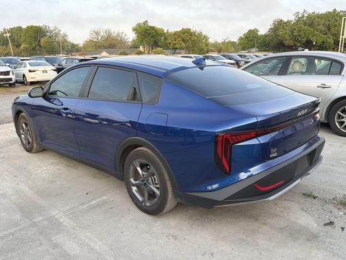 Deep Sea Blue 2025 Kia K4