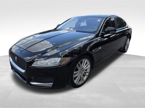 2016 Jaguar XF 35t Prestige