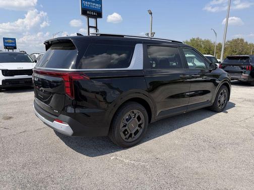 Aurora Black Pearl 2026 Kia Carnival Hybrid EX