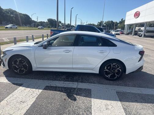 Snow White Pearl 2025 Kia K5 GT-Line