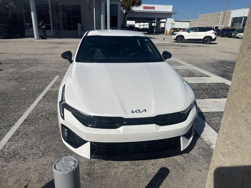 Snow White Pearl 2025 Kia K5 GT-Line