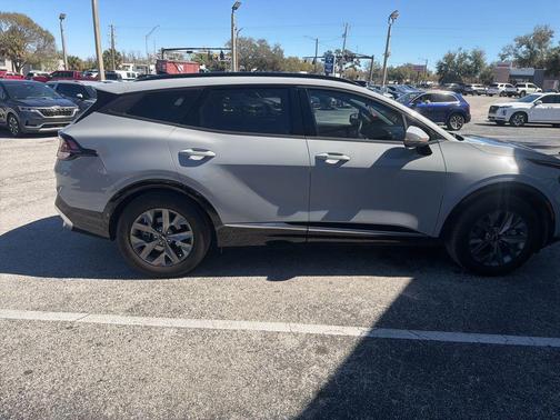 2023 Kia Sportage SX