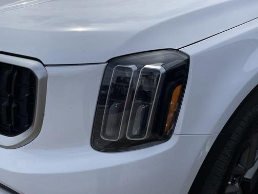 2024 Kia Telluride LX
