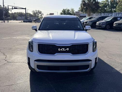 2024 Kia Telluride LX