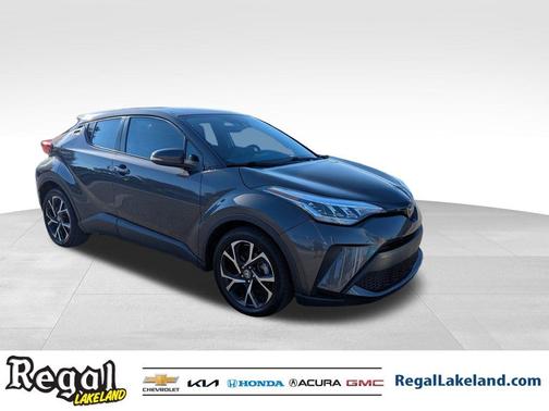 2022 Toyota C-HR XLE