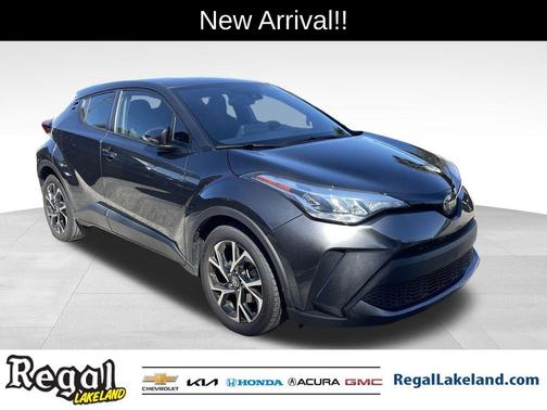 2022 Toyota C-HR XLE