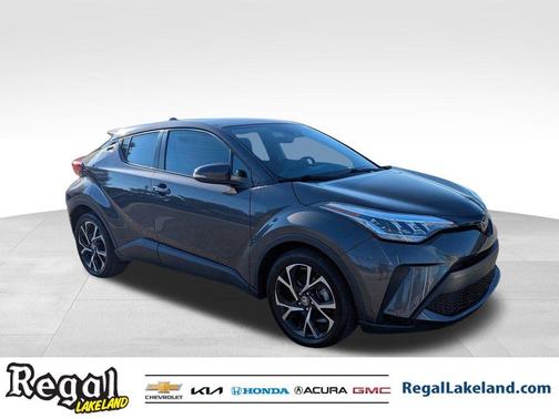 2022 Toyota C-HR XLE
