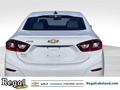 2018 Chevrolet Cruze LS