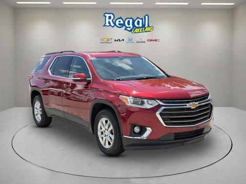 Cajun Red Tintcoat 2021 Chevrolet Traverse LT Cloth