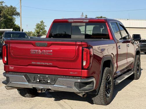 Red Quartz Tintcoat 2019 GMC Sierra 1500 SLT