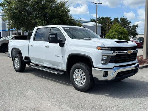 Summit White 2026 Chevrolet Silverado 2500 LT