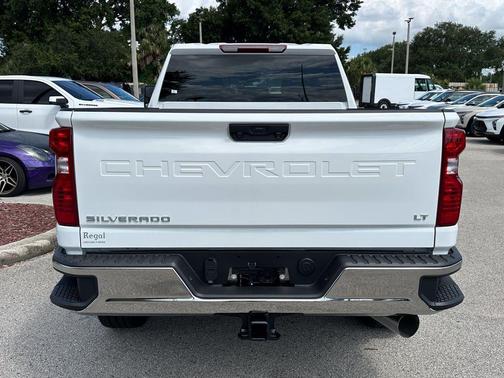 Summit White 2026 Chevrolet Silverado 2500 LT