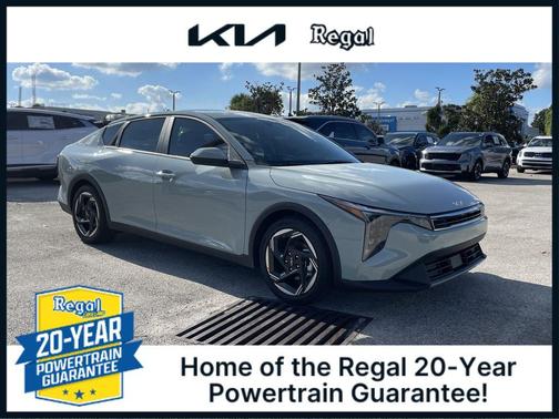 2025 Kia K4 EX