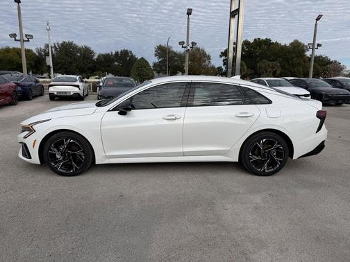 2026 Kia K5 GT-Line