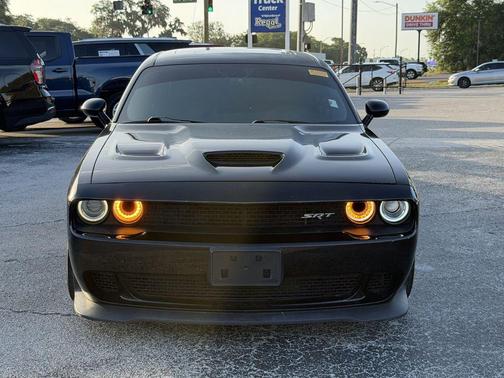 Pitch Black Clearcoat 2016 Dodge Challenger SRT Hellcat