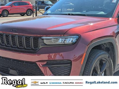 2022 Jeep Grand Cherokee Altitude