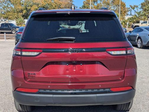 2022 Jeep Grand Cherokee Altitude