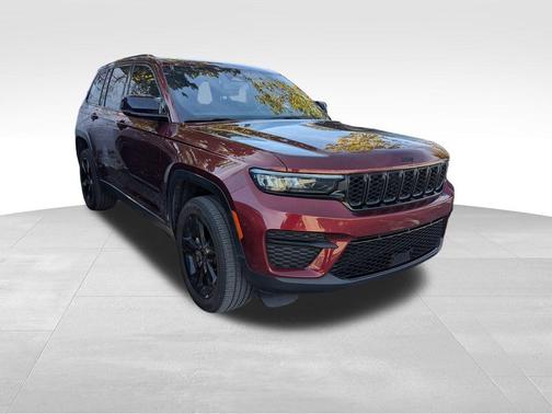 2022 Jeep Grand Cherokee Altitude