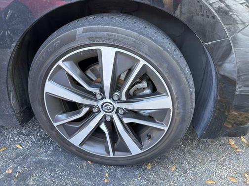 Super Black 2020 Nissan Maxima 3.5 SV