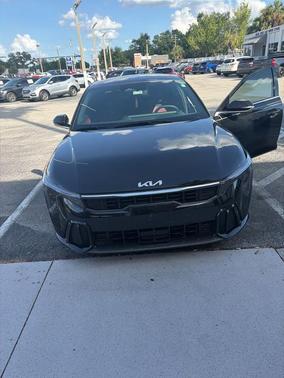 Aurora Black Pearl 2025 Kia K4 GT-Line