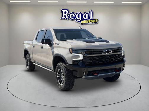 White Sand 2026 Chevrolet Silverado 1500 ZR2