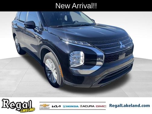 2024 Mitsubishi Outlander ES