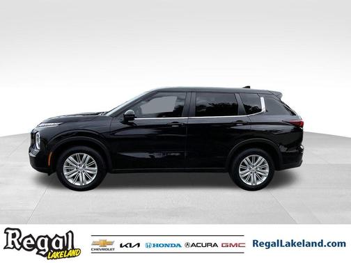 2024 Mitsubishi Outlander ES