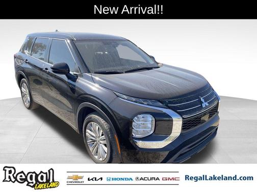 2024 Mitsubishi Outlander ES