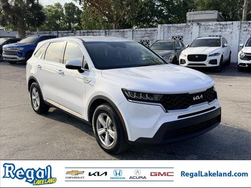 2023 Kia Sorento LX