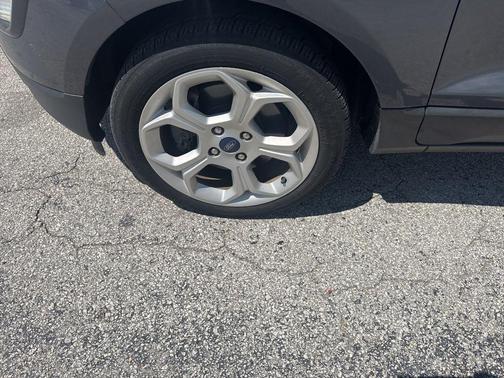 Smoke Metallic 2021 Ford EcoSport SE