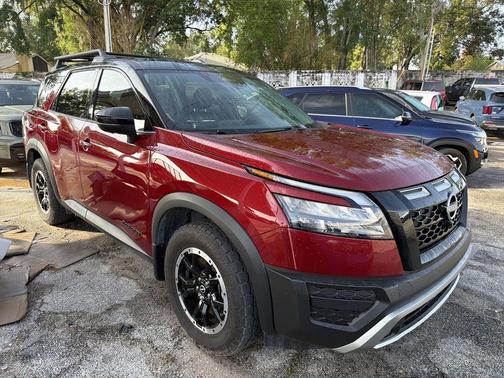 2t Red Blk Roof 2024 Nissan Pathfinder Rock Creek