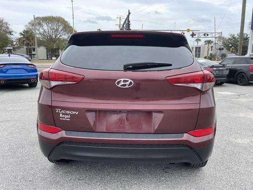 2017 Hyundai TUCSON SE