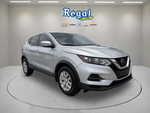 Brilliant Silver Metallic 2020 Nissan Rogue Sport S