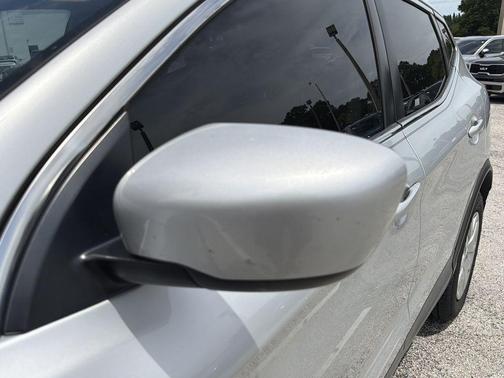 Brilliant Silver Metallic 2020 Nissan Rogue Sport S