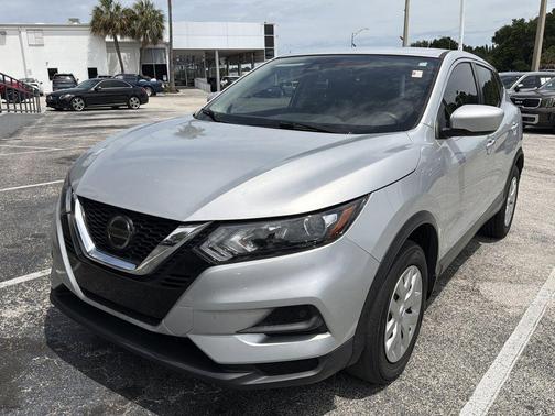 Brilliant Silver Metallic 2020 Nissan Rogue Sport S
