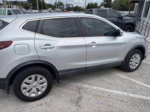 Brilliant Silver Metallic 2020 Nissan Rogue Sport S