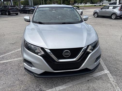 Brilliant Silver Metallic 2020 Nissan Rogue Sport S