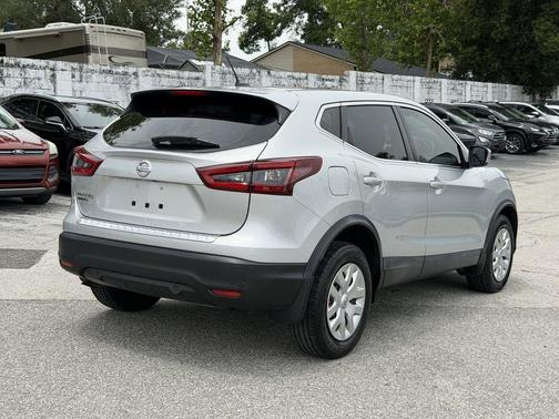 Brilliant Silver Metallic 2020 Nissan Rogue Sport S