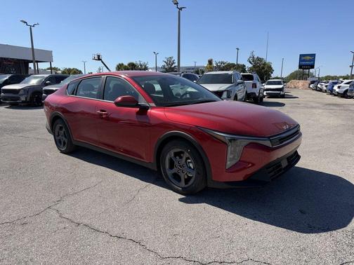 Currant Red 2026 Kia K4 LXS