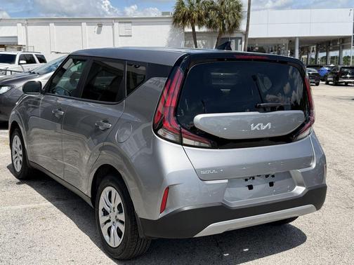 Steel Gray 2023 Kia Soul LX